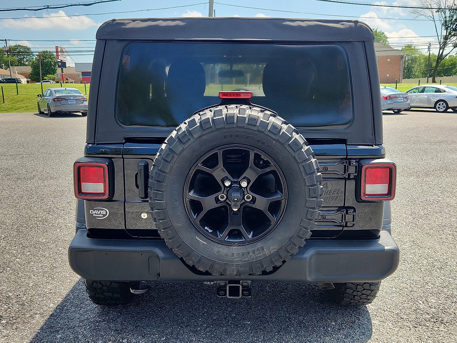 2022 Jeep Wrangler Willys Sport