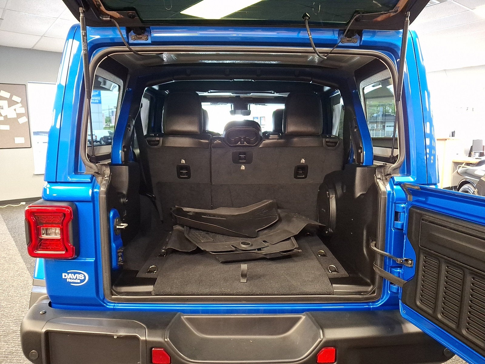 2023 Jeep Wrangler Rubicon 392