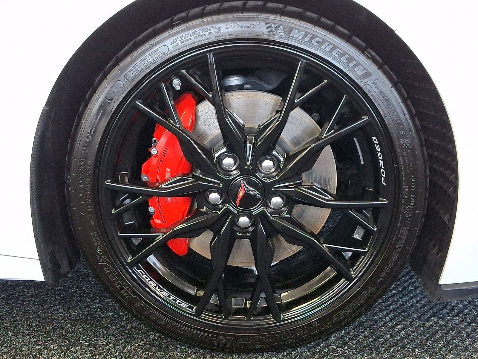 2023 Chevrolet Corvette 2LT