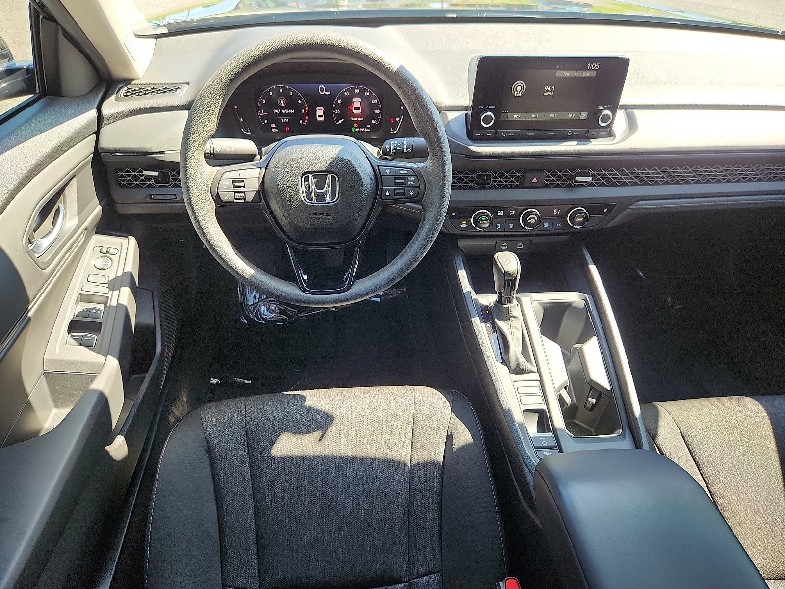 2025 Honda Accord SE - Photo 12