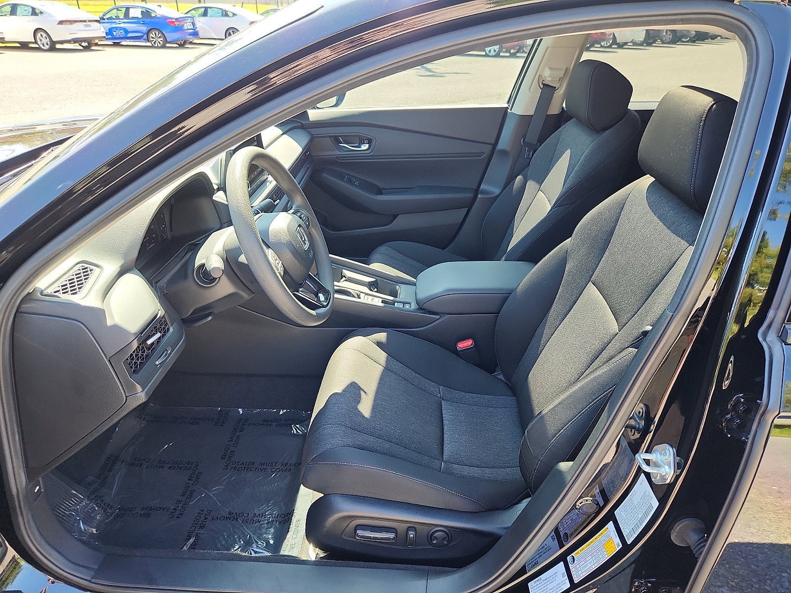 2025 Honda Accord SE - Photo 14