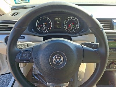 2014 Volkswagen Passat Wolfsburg Ed