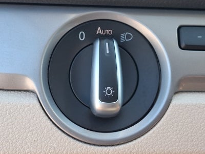 2014 Volkswagen Passat Wolfsburg Ed