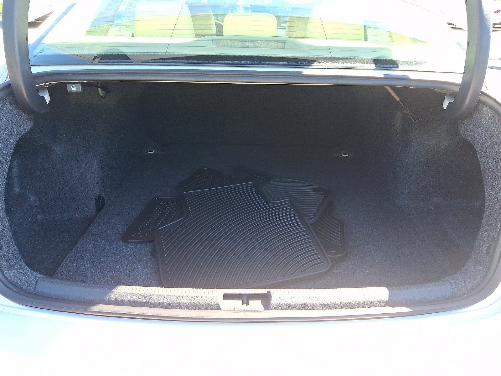 2014 Volkswagen Passat Wolfsburg Ed