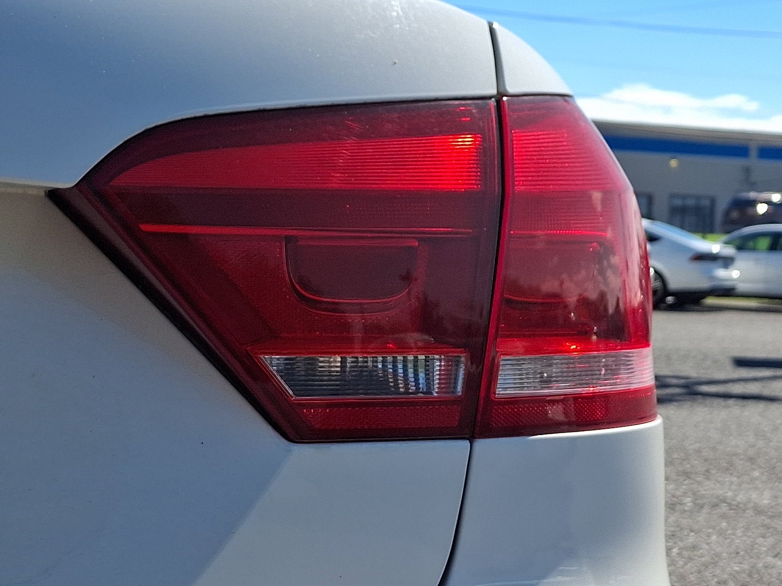 2014 Volkswagen Passat Wolfsburg Ed
