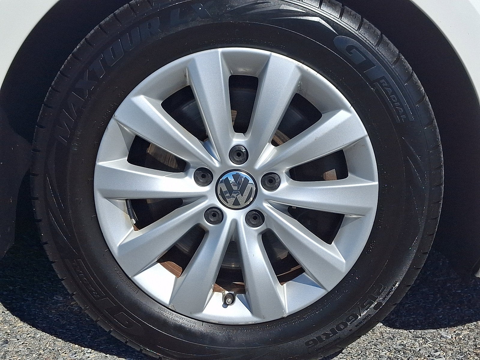 2014 Volkswagen Passat Wolfsburg Ed