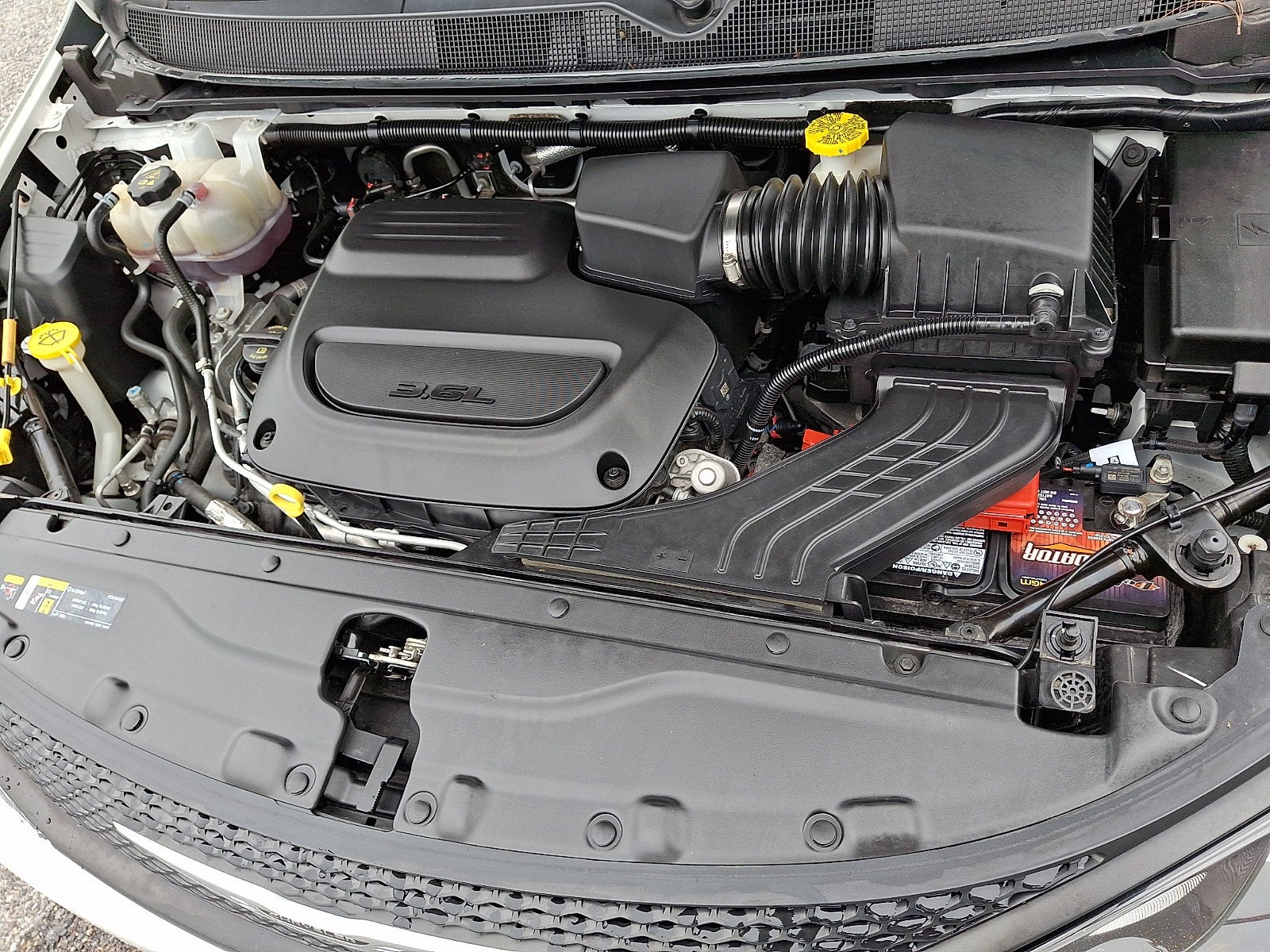 2024 Chrysler Voyager LX