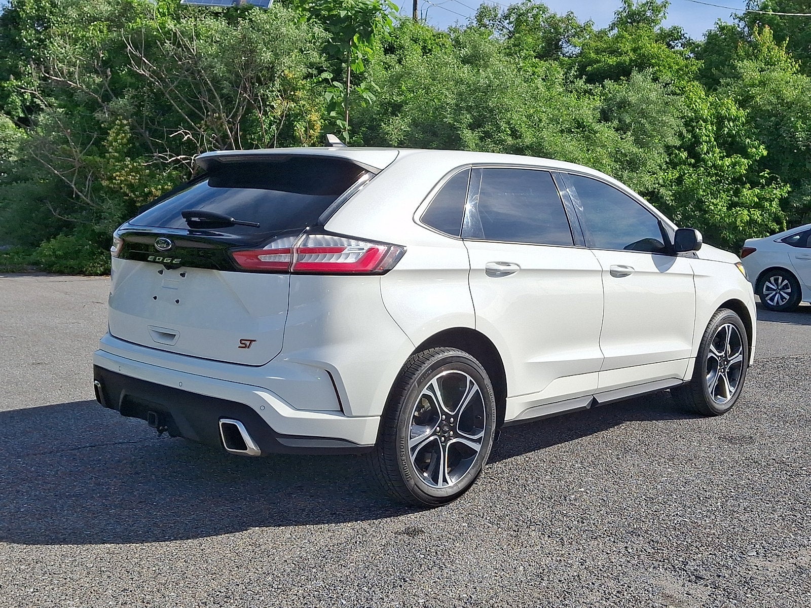 2022 Ford Edge ST