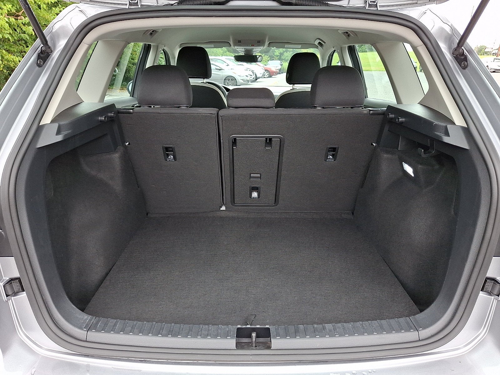 2025 Volkswagen Taos S