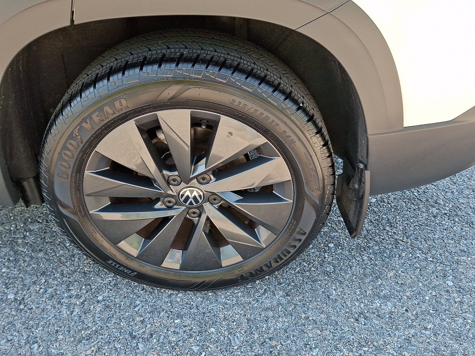 2023 Volkswagen Taos S