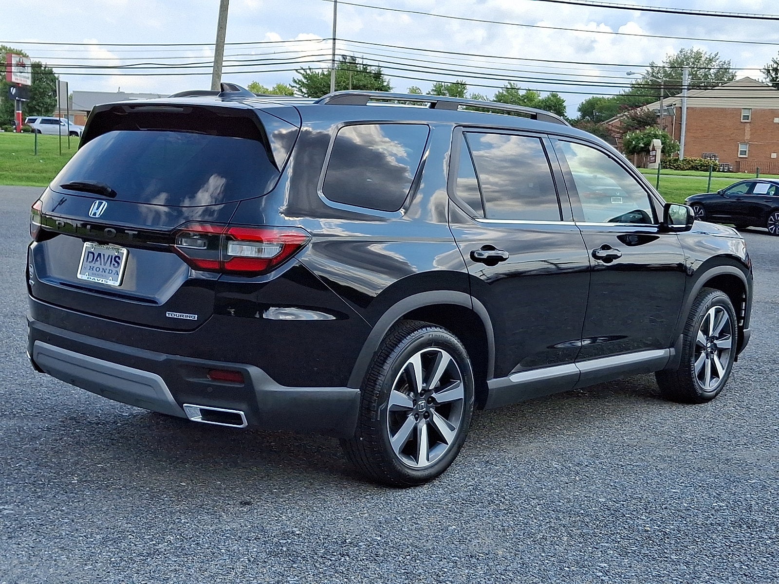 2025 Honda Pilot Touring