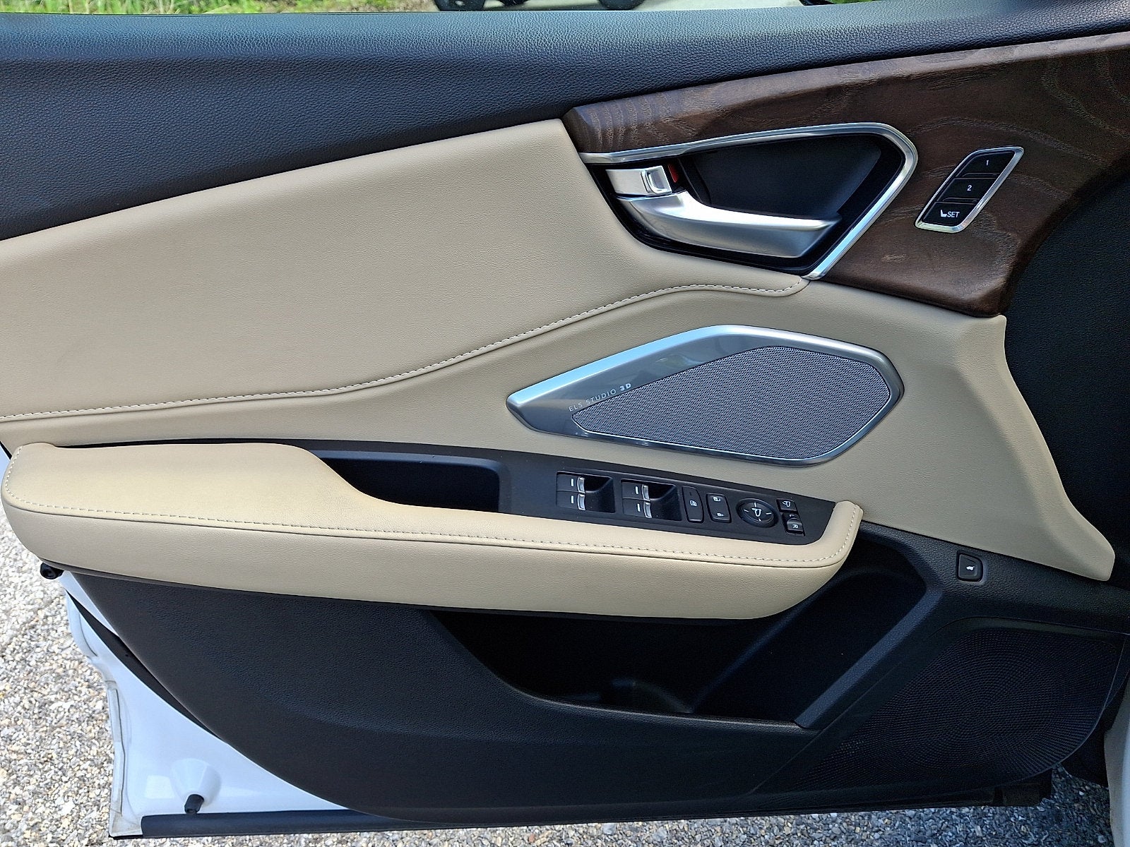 2023 Acura RDX w/Advance Package