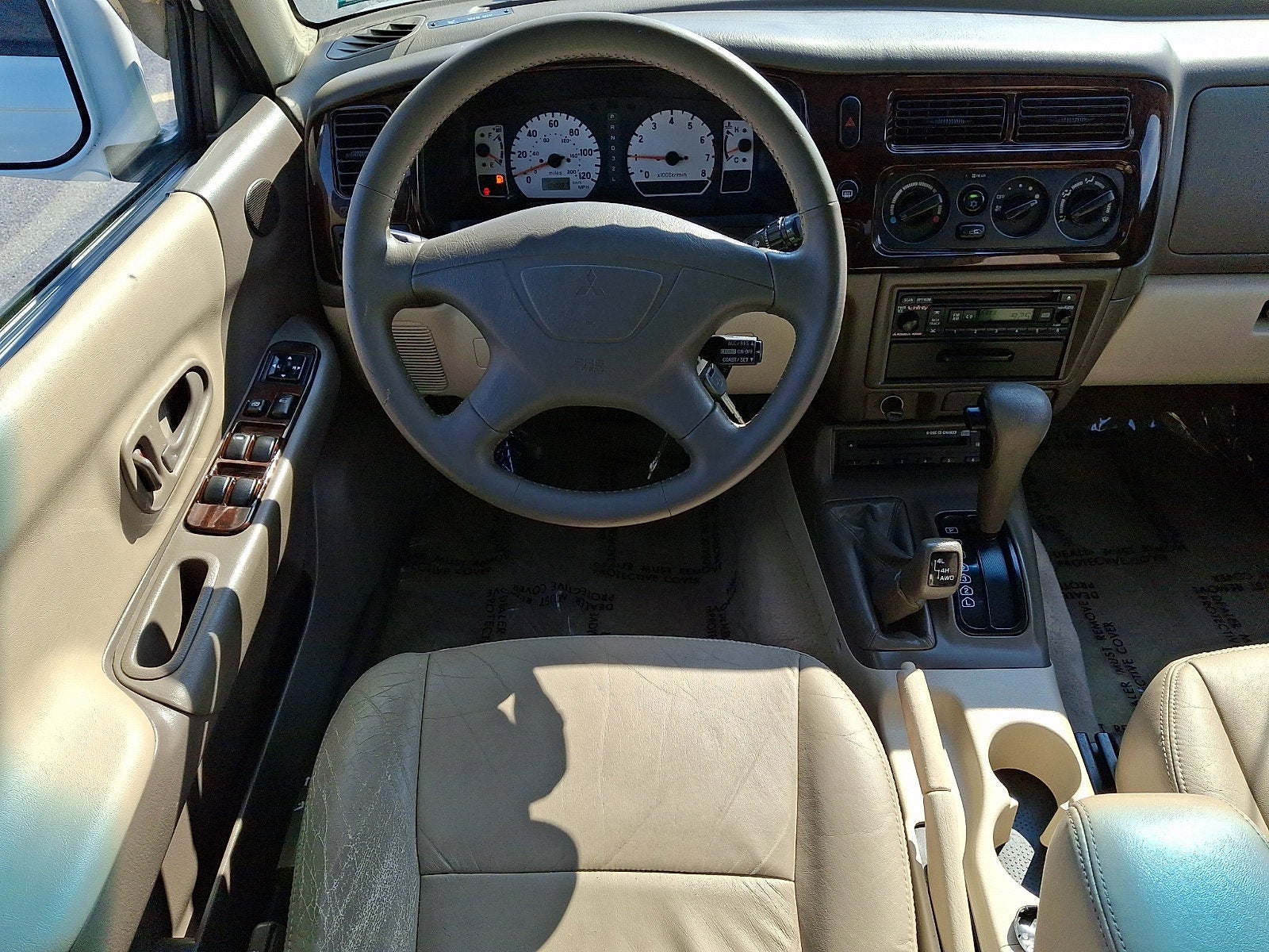 2002 Mitsubishi Montero Sport LTD