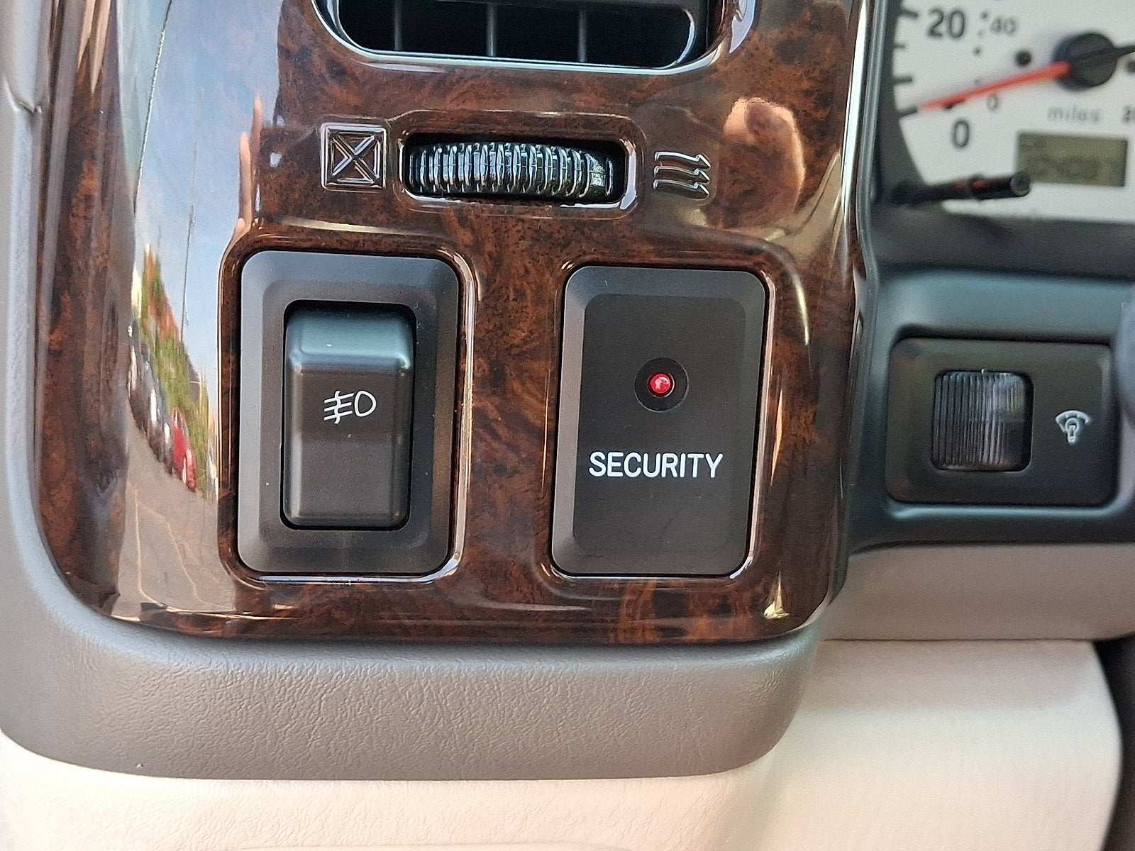 2002 Mitsubishi Montero Sport LTD