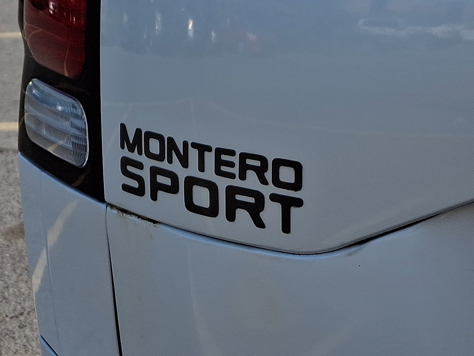 2002 Mitsubishi Montero Sport LTD