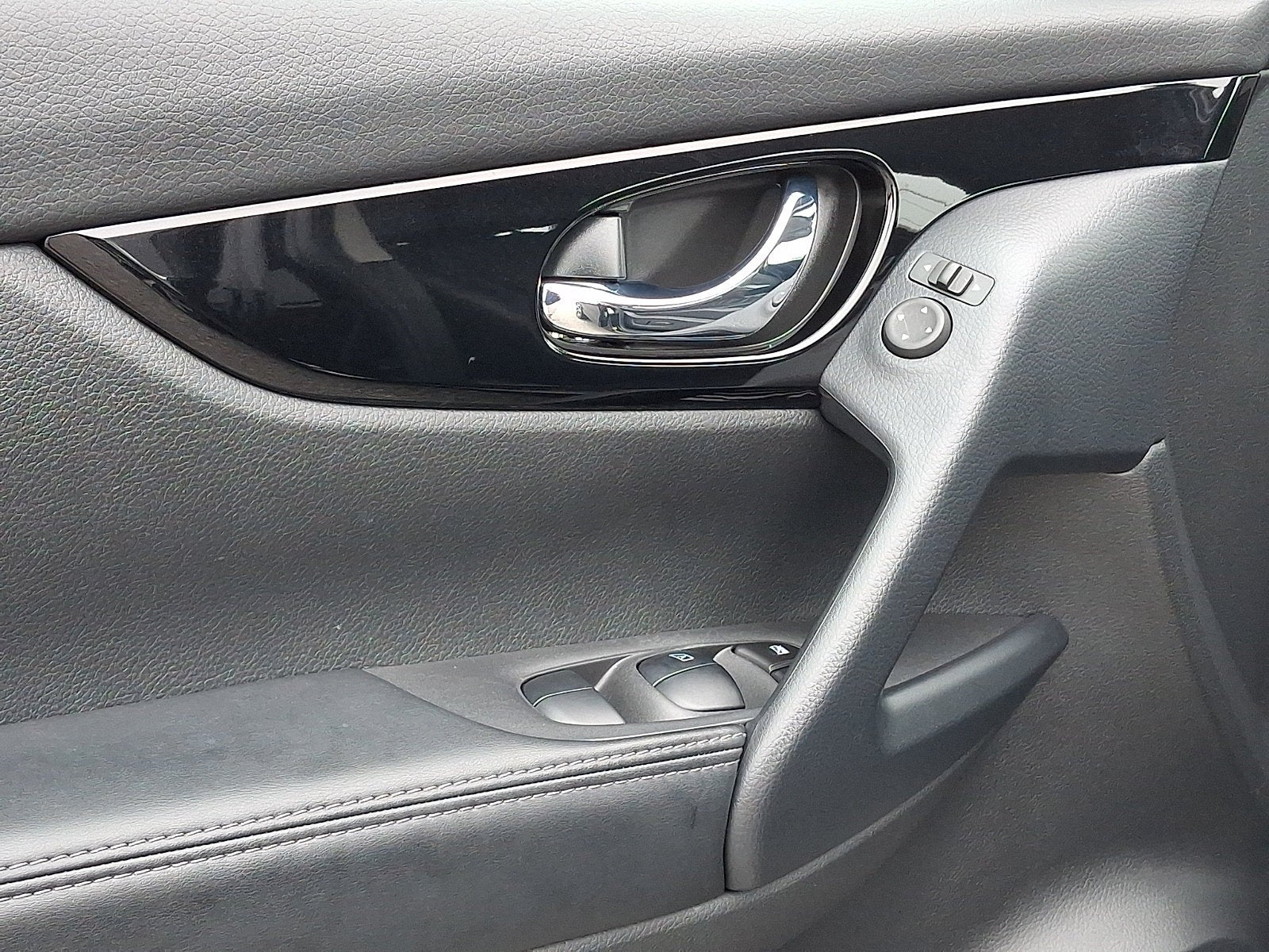 2021 Nissan Rogue Sport SL